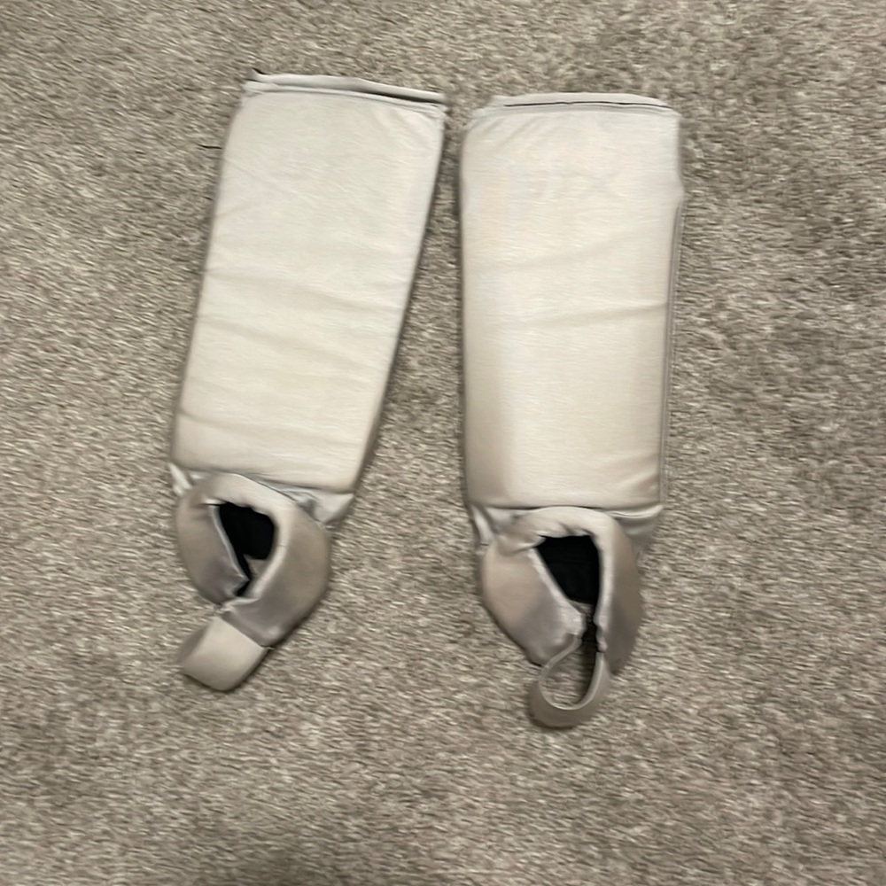 STX field hockey shin guard OS